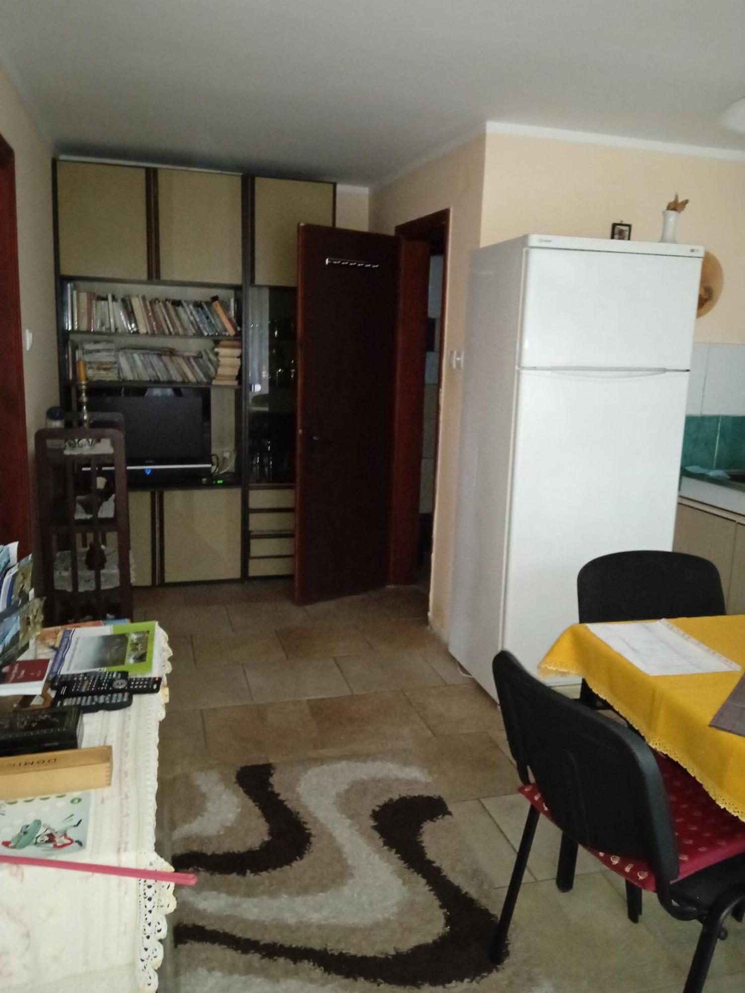 Guest House Keserovic Vinci Esterno foto