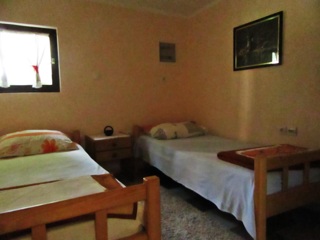 Guest House Keserovic Vinci Esterno foto